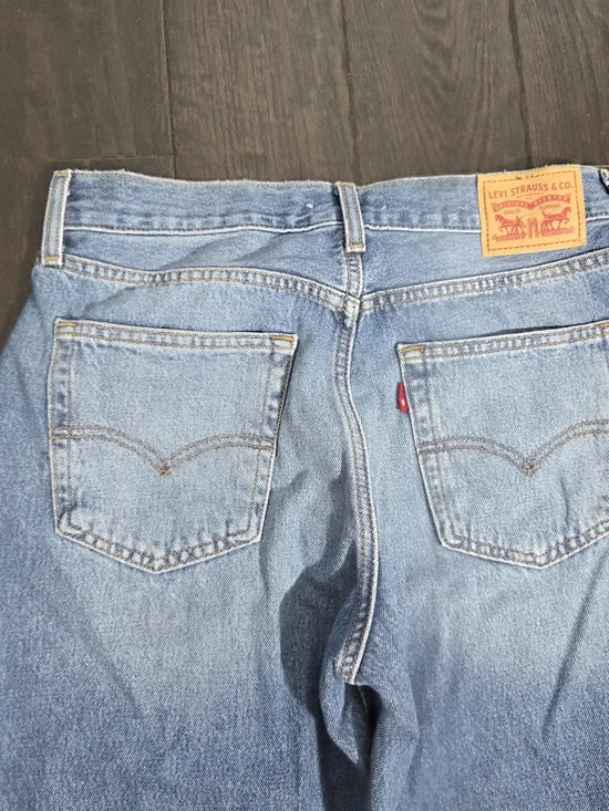 Levi's 94 Baggy Mid-rise Loose Through Hips & Thighs Straight Leg 29x31 NWT - Picture 6 of 9